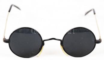 Retró kék napszemüveg, tokban (nem jő méretű)