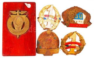 4 db Baleset mentes közlekedés jelvény, viseltes állapotban + Jugoszláv vasúti érem