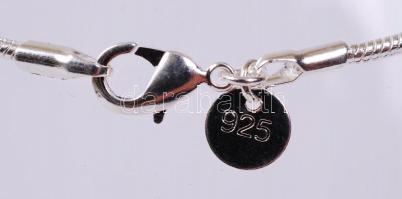 Ezüst (Ag.) függő, ezüst nyakláncon, csiszolt cirkónia kővel, bruttó:17 g