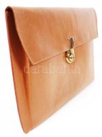 Bőr irattartó 2 db kulccsal, 39×22 cm