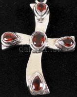 Ezüst függő, ezüst láncon, öt gránátkővel díszítve / Silver pendant with grenades on silver chain 19...