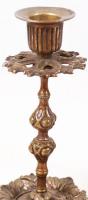 Gazdagon díszített gyertyatartó pár, réz, m:17 cm