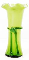Zöld fodros peremű váza, több rétegű, szál díszítéssel, hibátlan, m:19 cm