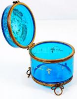 Festett üveg bonbonier, réz rárakásokkal, sérült, m:10 cm, m:9 cm