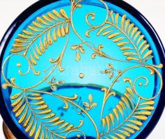 Festett üveg bonbonier, réz rárakásokkal, sérült, m:10 cm, m:9 cm