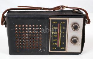 Tento quartz 406 szovjet táskarádió, bőr tokban, 10×17 cm