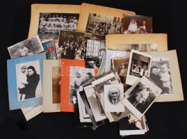 Cca 1940 Nagy nyomtatvány és okmány és fotó tétel:  Margitszigeti laboratórium, 12×17 cm + Cca 1950 Fodrász üzlet személyzete és kirakata, 13×9 cm + 1957 A kiskunhalasi Háziipari Szövetkezet újjáépült csipkeháza, 13×9 cm + Cca 1940 50 db főleg családi fotók + Cca 1930 7 db csoportkép: esküvői, iskolai tablókép, stb, + számolócédulák, egyebek