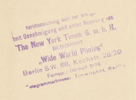 Cca 1920-1930 Kán kán táncosok válogatásán, sajtófotó a Pesti Napló archívumából, 19x17 cm