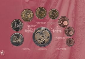 Hollandia 2002. 1c-2E 8xklf db + esküvői érem "Hivatalos esküvői éremszett" T:BU Netherlands 2002. 1 Cent - 2 Euro 8xdiff pcs + wedding coin "Official Wedding Euro Coin Set" C:BU