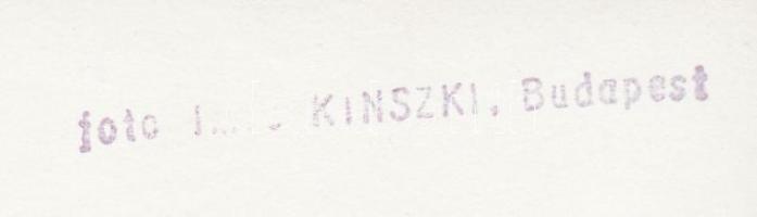 Cca 1930-1935 Kinszki Imre (1901-1945): Kőbányában, vintage alkotás, szerzői pecséttel, 11x13 cm