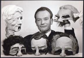 Cca 1960-1970 Egy sokarcú ember fotója, 16x24 cm, felületén törésvonalak