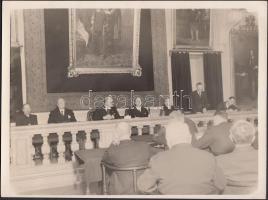 1941 A Magyar Mérnökök és Építészek Nemzeti Szövetségének közgyűlése, feliratozva, kik láthatók a képen; 17x23 m