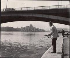 Cca 1950-1960 Pecások a Duna parton; 18x22 cm