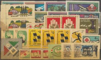 66 db levélzáró, tagdíj bélyeg, stb