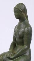 Dabóczi Mihály (1905-1980): Ülő asszony. Festett kemény cserép, jelzett, ragasztott, m:32 cm
