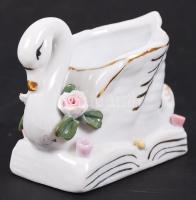 Festett porcelán hattyú, apró lepattanásokkal, jelzés nélkül, m:6 cm, h:11 cm