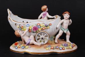 PMP Dresden Plaue puttók a kocsival, kézzel festett, jelzett, hibátlan, m:17 cm, h:26 cm / PMP Gdr chariot with puttos