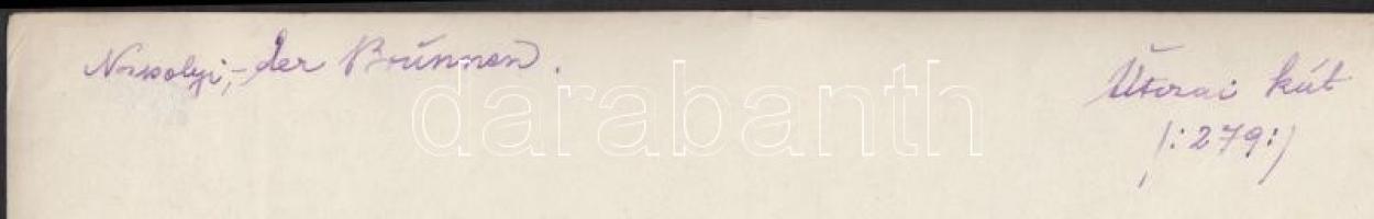 cca 1930-1940 Kerny István (1879-1963): Nápolyi életkép utcai kútnál, vintage fotó, feliratozott, je...
