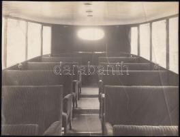 1943 Ganz motorkocsi belseje, hajtás és törésnyomok a kép felületén, 18x24 cm.
