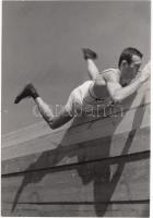 cca 1950-1960 Dr. Sólyi József: Palánkon át, vintage fotó, pecséttel jelzett, 12x17 cm.