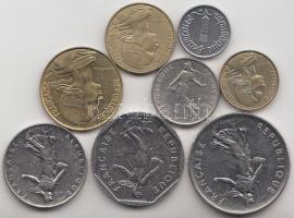 Franciaország 1968-1998. 1c - 5Fr 8klf névértékű db Cu T:1,2
France 1968-1998. 1 centime - 5 Francs ...