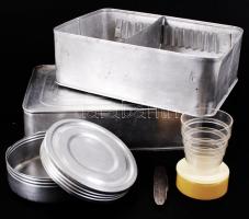 Retró turista felszerelés: alumínium ételdoboz és ételhordó, összecsukható műanyag pohár, zsebkés /  Vintage picknick set (aluminium boxes, plastic cup, pocket knife)