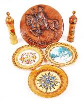Kis bolhatétel: 2db, bolgár, fa rózsaolaj-tartó, 3db fatányérka, Szent László kerámia plakett /  Little flee market lot