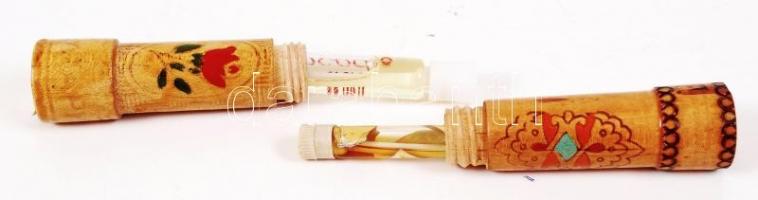 Kis bolhatétel: 2db, bolgár, fa rózsaolaj-tartó, 3db fatányérka, Szent László kerámia plakett / 
Lit...