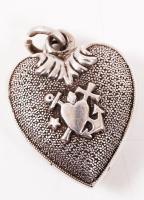 Ezüst (Ag) szív alakú medál/  Silver heart-shaped pendant, 2,9 gr.