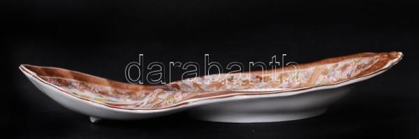 1887 Fischer Vilmos lepkés dísztálka, kézzel festett, fajansz, jelzett, hibátlan, h: 21 cm