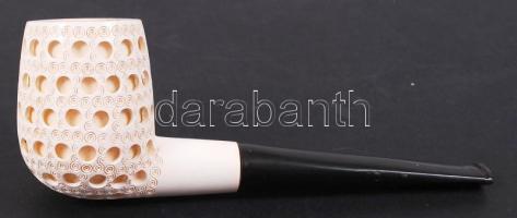 Alig használt faragott csont pipa, h: 16 cm.