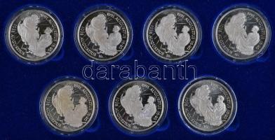 Fritz Mihály (1947-) 1991. 7db klf jelzett ezüst érméből álló sorozat dísztokban "II. János Pál...