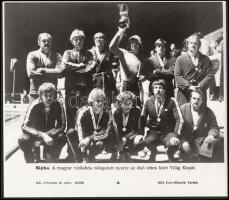 1979 Rijeka, Németh Ferenc: A magyar vízilabda válogatott nyerte meg az első ízben kiírt Világ Kupát, sajtófotó, 24x21 cm.