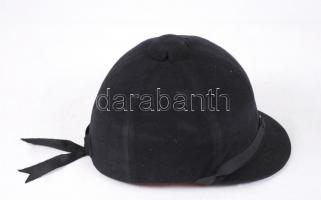 Bőr lovagló csizma (kb 41), gyerek kobak (54/55) , jelzett fa csizmahúzó, fa sámfa