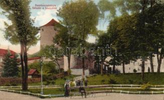 Besztercebánya sétatér bástyával / promenade with bastion