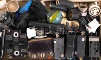 Elektromos alkatrészek, szerelvények, kapcsolók, Babetta motorblokk szimering garnitúra,1 db lakat k...