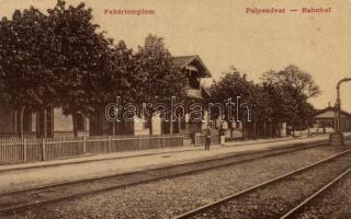 Fehértemplom, vasútállomás / railway station