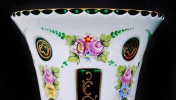 Virág mintás üveg váza, többrétegű, kézzel festett, hámozott, hibátlan m: 23 cm, d: 15 cm