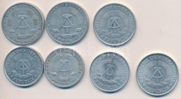 NDK 1956-1982. 1M (3x) + 2M (4x) T:2,2-
GDR 1956-1982. 1 Mark (3x) + 2 Mark (4x) C:XF,VF