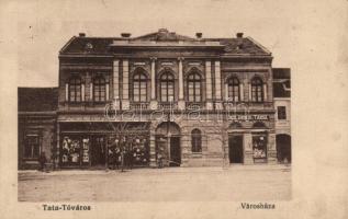 Tata-Tóváros városháza, Englander és társa üzlete (ázott / wet damage)