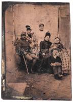 cca 1900 Katona és családja ferrotípia/  military ferrotyp.