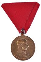 1898. "Jubileumi Emlékérem Fegyveres Erő Számára / Signum memoriae" Br kitüntetés mellszalaggal T:2 Hungary 1898. "Commemorative Jubilee Medal for the Armed Forces / Signum memoriae" Br decoration with ribbon C:XF