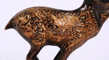 Csodaszarvas, réz, gazdagon gravírozott, m:12 cm, h:9 cm
