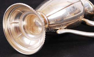 Dekoratív ezüst (Ag.) karaffa, belül aranyozott, apró hibákkal, jelzett, mesterjeles, nettó: 294 g, ...