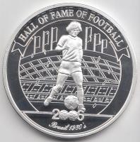 Uganda 2006. 2000Sh Ag "A labdarúgás halhatatlanjainak csarnoka - Brazília 1980-as évek / Zico&...