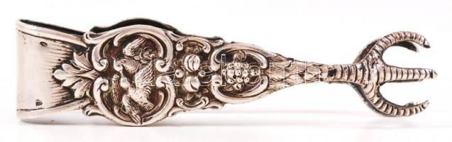 Ezüst (Ag) madármotívumos cukorfogó, jelzett/ Silver sugar-tongs;  32,3 g.
