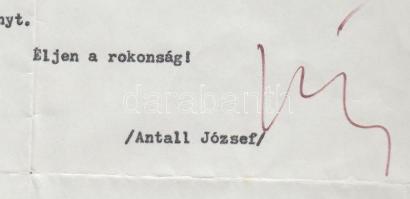 Antall József személyes hangvételű levele sajátkezű aláírásával a Semmelweis Orvostörténeti Múzeum l...