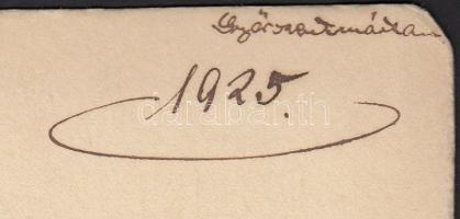 1925 Katonák sakkpartija, kartonra ragasztva, hátoldalán felirattal, 9x13 cm