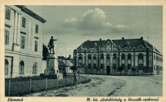 Körmend, járásbíróság, Kossuth-szobor