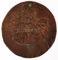 Balás Eszter (1947-): Pierrot. Bronz plakett, d:13,5 cm